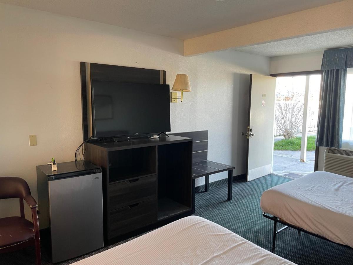 Landmark Inn Osawatomie Eksteriør bilde